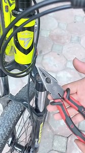 229K views · 2.3K reactions | Bicycle Tips & Tricks ( Follow for more guide ) ___ #bicycle #cycling #bike #bikelife #mtb #mountainbike #cycle #bikes #ride #roadcycling #sport #bicycles #bmx #reelstrending #trendingreels #viralreelsfb #tips #tricks | Alex Bicycle | Facebook