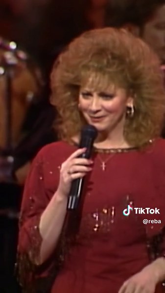 Reba McEntire 1988 Performance of