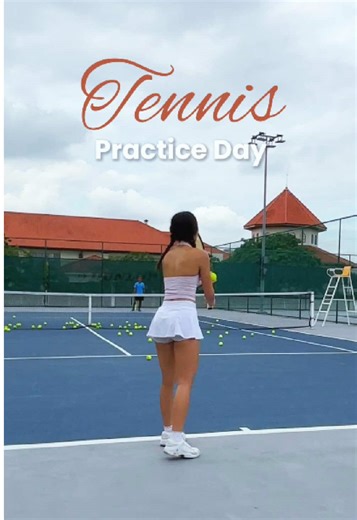 Mastering Tennis Techniques: Forehand and Backhand