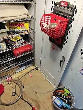 How to properly use the Milwaukee toilet auger