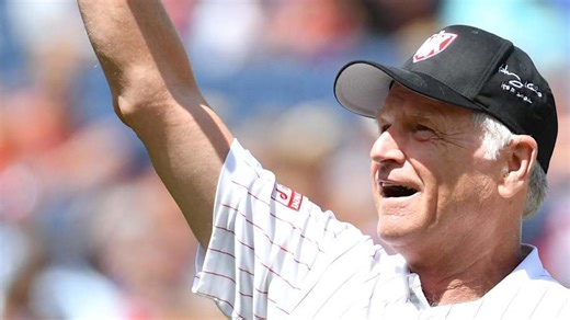 Former Phillies pitcher, longtime broadcaster recovering from surgery