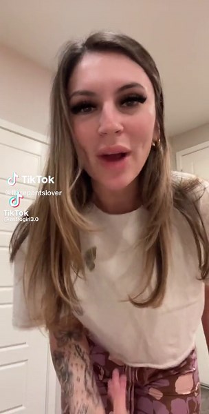 @astrogirl3.0 😻🍑 #flarepants #beautiful #leggings #forbiddenpants #thicktok