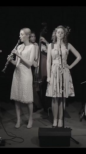 Tu vuò fà l'americano 1956 (Renato Carosone cover by Hetty & The Jazzato Banda ) #50s #Canciónnapolitana #music #fullmusic #musica #dance #peru