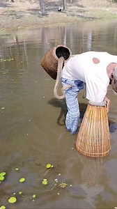 8.2M views · 21K reactions | Fishing or Snake Catching?  #SnakeSurprise #FishingGoneWrong #ViralVideo #UnexpectedCatch #SnakeAlert | Rafiq Snake Show | Facebook