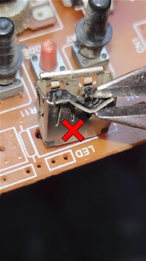 🔥Damage USB Port Change Easley #shorts #trending #pcb #tips #repair #electronics #usb #minecraft