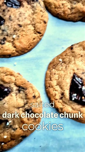 Reem | One Creative Cook on Instagram: "It’s cookie season!! 🍪✨ These chewy chocolate chunk cookies come together with just a bowl and spoon—no mixer, no creaming, and no chill time. Chopped dark chocolate gives them a subtle bitterness and creates gooey pockets, and a sprinkle of sea salt makes the flavors pop. They're quick, easy, and perfect for holiday parties, gifting, or just because! What You’ll Need: 🍫 1 cup chopped dark chocolate 🧂 ½ cup salted butter 🥚 1 egg 🥣 1 cup all-purpose fl