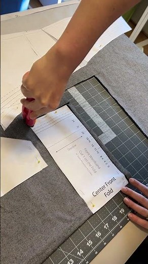 Transform Your Pants Pattern into Trendy Barrel Pants! #sewinghacks