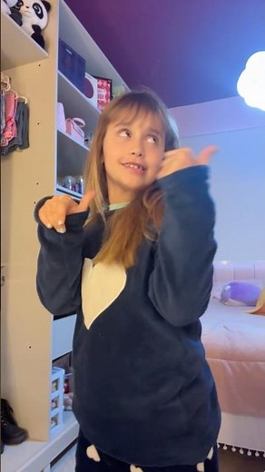 Bora fazer a dancinha d a minha música e marcar