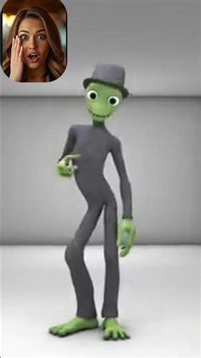 Reaction to the song Me Kemaste #greenalien #mekemastedance #greenalien #dametucosita #dameahah