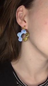 Flower shape swirls and gold polymer clay earrings - Etsy France