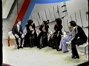 The Supremes on Mike Douglas Show - Interview '73