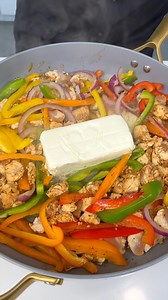 4.3K views · 29 reactions | This easy colorful chicken pasta is so good I show you this easy and delicious chicken pasta dinner Original video produced by Network Media and Lorenzo M's Original Videos | Lorenzo's Easy Recipes | Facebook