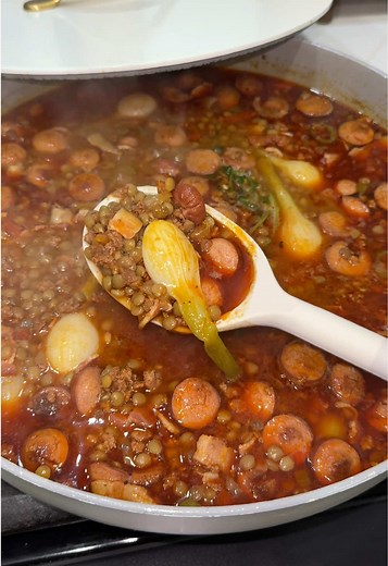 Hoy se Cocinaron unas ricas Lentejas Charras 🤎 #lentejas #cocinaconmigo #mexicanfood #comidamexicana #recetasfaciles
