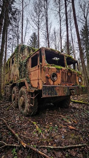 Transforming a Military Truck into a Luxury Off-Grid Home