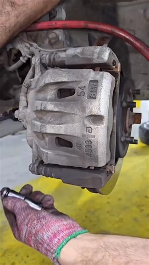 Brake Pads Replace ⚙️🛠️ #pads #rotor #brakes #carfix #endjdiy | Endj-DIY