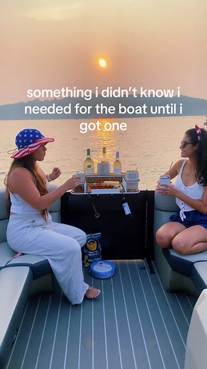 I love to host with snacks and drinks, and now I can on the pontoon too. It also can mount in a fishing rod holder! discounts in my b!o 😎 #boatowners #boatstuff #boathacks
