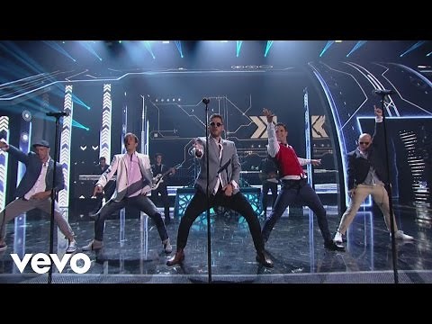 Magneto - Vuela, Vuela (Voyage, Voyage)[Premios Juventud 2016]