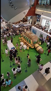 STUDIO GHIBLI EXHIBIT GIANT TOTORO & CATBUS AT BUGIS SINGAPORE 新加坡🇸🇬Bugis宫崎骏展览🍃海报集郵 #studioghibli #gianttotoro #totoro #bugis #bugis #singapore #catbus #GhibliUT #攻略 #新加坡 #新加坡快闪 #宫崎骏 #宫崎骏快闪 #宫崎骏展览 | Bibipew