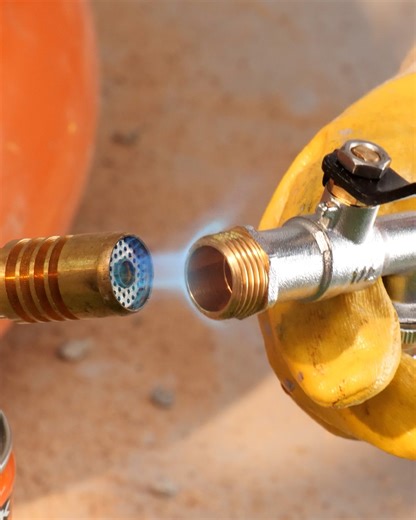 528K views · 261 reactions | How to Repair a Broken Faucet | Science, Tech and Universe | Facebook