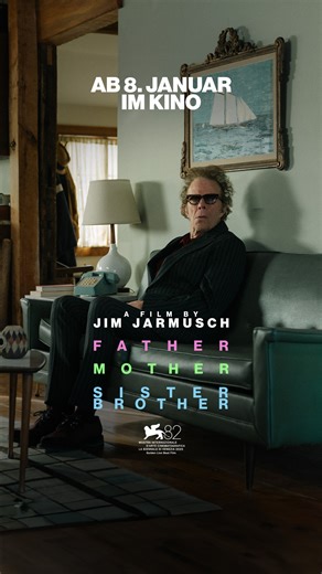 Vom Regisseur von «Paterson», «Only Lovers Left Alive» und «Broken Flowers»: FATHER MOTHER SISTER BROTHER, geschrieben und inszeniert von Jim Jarmusch, kommt am 8. Januar in die Kinos. Mit Tom Waits, Adam Driver, Mayim Bialik, Charlotte Rampling, Cate Blanchett, Vicky Krieps, Indya Moore und Luka Sabbat. #fathermothersisterbrother #JimJarmusch #filmcoopi | Filmcoopi Zürich