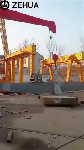 Cargo Deck Marine Crane in Action | Heavy Lift Offshore & Shipboard Operations #bridgecrane