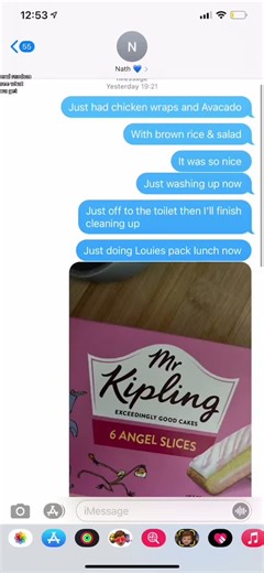 Send Random Text Messages to Friends for Funny Reactions