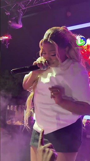 Babalwa M performing ‘uValo’ at Nkabii & Friends 2025. 💚 #9iceEntertainment