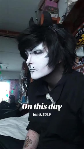 Cosplaying Bendy and the Ink Machine: Jan 8 History