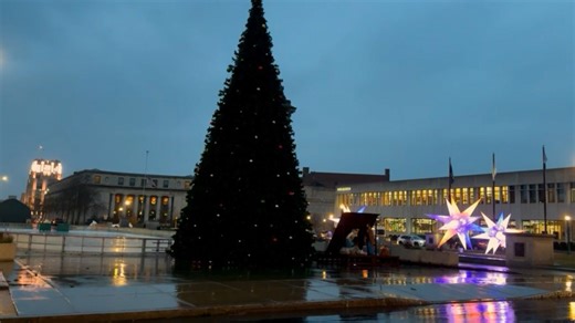 After a green Christmas, watching for snow on Friday