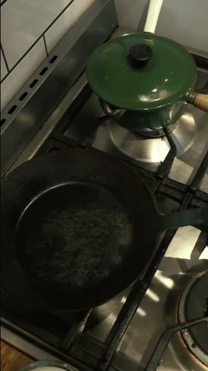 タークのフライパンの手入れの仕方：鉄のフライパンの手入れ方法 [50代、60代シニア世代]