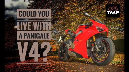 Ducati Panigale V4S review - In-depth