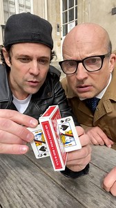 1.9M views · 9.3K reactions | can u explain this ? #puzzle #illusion #cards | Julien Magic | Facebook