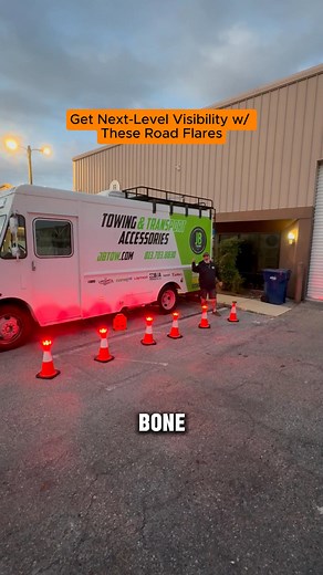 Take your roadside visibility to the next level with the Darkwing Tech® Auto-Sync Flare System — built for those who lead the way in safety. No Bluetooth. No Wi-Fi. Just smart, automatic sync across multiple flares using 433 MHz RF technology. Perfect for police, fire, EMS, tow, and roadway pros who need reliable, long-range visibility and control in any condition. 🚨💡 #DarkwingTech #RoadSafety #towlife #emergencyresponse #roadflares #firstresponders #SafetyInnovation | JB Tow
