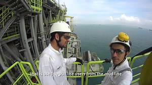How does an FPSO work? What are its secrets? Follow Greg and Gianvito on board the ship 👉 bit.ly/2Bk9wtM | Eni