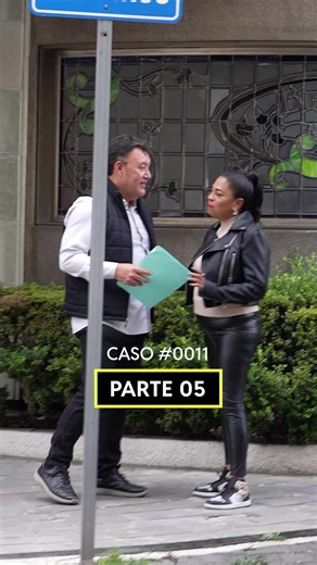 Después de que la stalker Kika afirmara que su esposo le era infiel, tomó la decisión de afrontarlo. Sin duda fueron momentos sumamente tensos, y lo fueron aún más cuando se reveló algo que estaba fuera de nuestro radar y que cambiaría por completo el rumbo de la historia. ¿Te atreves a descubrir lo que ocurrió después? Acompáñanos en esta Persecución de la Verdad. 👁️ Episodio YA DISPONIBLE, en nuestro canal de YouTube. Encuéntranos como: Stalkers Oficial. Si conoces algún caso que quieras pone