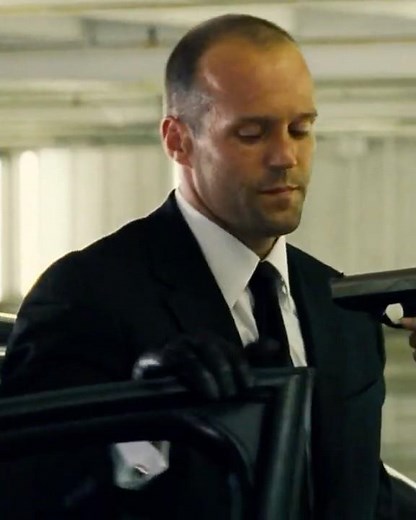 🎬 EPIC SCENE | The Transporter 2 - Jason vs. Students! 🚗💥