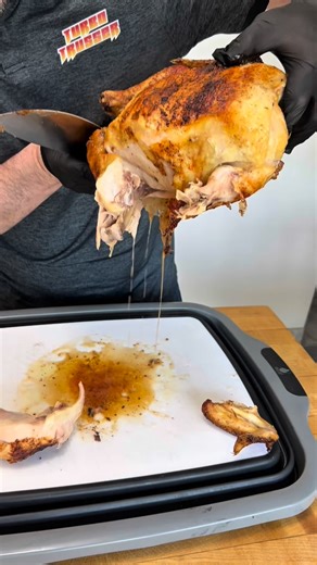 The juiciest chicken ever… made easy with Turbo Trusser 😮🔥 No string, no slipping, no uneven cooking just perfect results every single time. #cooking #chicken #cookinghack #cookingathome❤️ #cookingessentials #tophomecooking #turbotrusser | Turbo Trusser