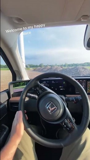 Meet the Honda e! ✨🔋