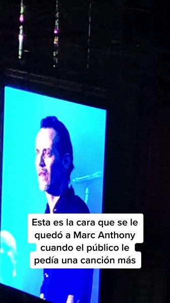 La cara de asombro de @marcanthony en su concierto de Barcelona. La gente no quería que el concierto terminase #fyp #parati #musica #concierto #marcanthony #barcelona #espanyol #españa