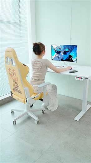 Say goodbye to boring setups! There’s always a gaming chair that matches your vibe.🖥✨