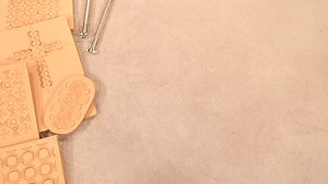 In this series, Chuck Dorsett walks through some leather stamping tools. We'll continue the series by looking at some stamp combinations. The creative possibilities with combinations are endless, in this video Chuck shows us how many different stamping tools go together to make a more detailed pattern. He also shows us how to use a pattern template with different stamping tools. To find supplies used in this movie, click the link below: https://www.weaverleathersupply.com/catalog/cp_/shop-now/ha