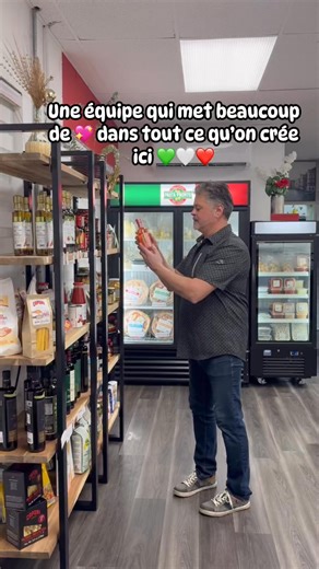 Une équipe qui vous conseille, qui vous fait découvrir de nouveaux produits, qui prépare, emballe, goûte, rit…pour et avec vous 👌✨ Merci à notre belle clientèle de faire vivre Pasta Pronto chaque jour 👌✨🇮🇹 #pastapronto #gratitude | Boutique Pasta Pronto