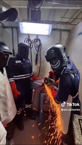 ‏مدري بشر ولا 🧑🏼‍🏭؟#welder #welding #energytech #spsp#khafji