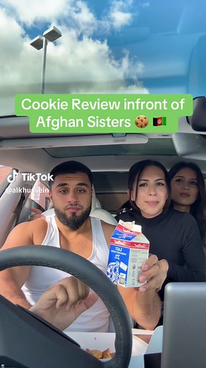 Cookie Review in Front of Afghan Sisters 🍪 🇦🇫 - Toronto Foodie Review
