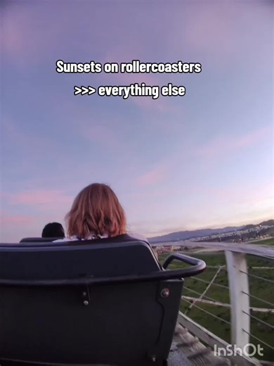 Even though Apocalypse is ROUGH!! I wanna like this ride so bad, but the sunset was stunning 😍 #sunset #viral #fyp #rollercoaster #sixflagsmagicmountain