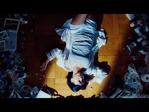 Makoto Toda's directorial debut: A collection of autobiographical short stories depicting loss an...