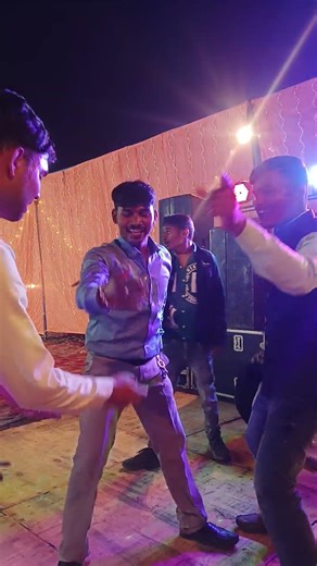 Dan's Dekho Dan's 😊