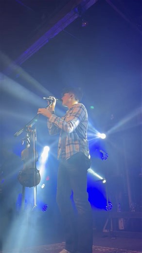Alex Higbee - “This Side of Heaven!” My man killing it! #country #music #countrymusic #countrymusiclover #countrymusicfans #countrymusician #countrymusicsinger #countrymusicislife #Higbee #style #higbeestyle | Chris Higbee