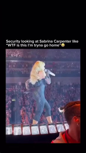 @pops_clips on Instagram: "Sabrina Carpenter out here owning the stage like it’s her world and we’re all just living in it, while the poor security guard in the front looks completely overwhelmed like he just clocked in for a normal shift and ended up at a full-blown pop concert movie scene The crowd screaming, the lights flashing, Sabrina serving vocals and confidence, and him silently thinking “yeah... I did not sign up for this.” Moments like this make concerts even more iconic - superstar en