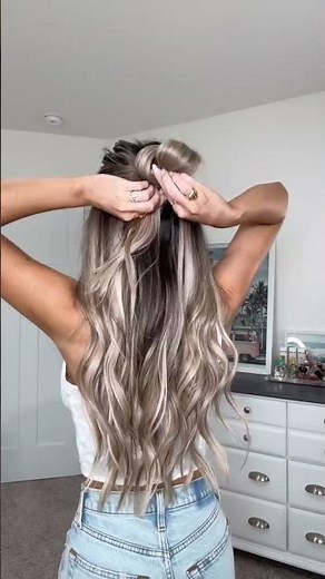 Easy Claw Clip Hair 🤍 a simple, pretty and long lasting claw clip hairstyle that will actually stay
